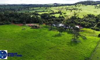 Imagem 7: Chácara à Venda em Araçu-GO 3,5 Alqueires com Represa Privativa