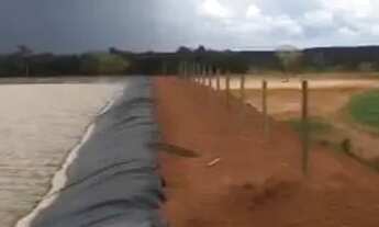 Imagem 3: Fazenda 413 Alqueires, 20 km da cidade; ??Casa sede em construção; ??Casa vaqueiro; ??Curr