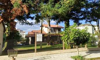 Imagem 4: Casa com piscina e amplo terreno