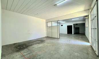 Imagem 7: Galpão estilo prédio comercial completo, com loja, na Vila Nova, para locação