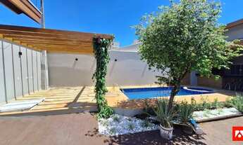 Imagem 2: Casa à venda com 4 quartos (1 suíte e 1 demi-suíte) e 4 vagas no bairro Jardim Dona Regina