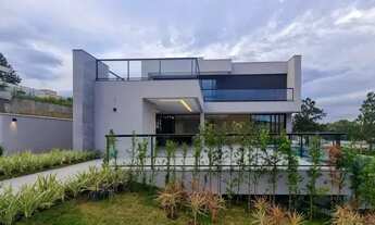 Imagem: Casa de Condomínio com 4 Quartos e 6 banheiros