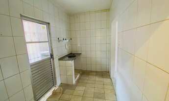 Imagem 5: Alugo excelente casa bem localizada na rua do Uruguai