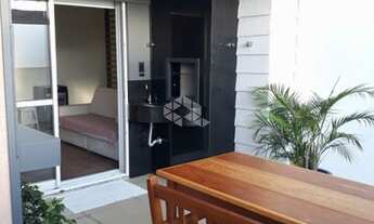 Imagem 5: Apartamento para venda possui 107 metros quadrados com 2 quartos em Agronômica - Florianóp