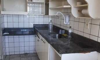 Imagem 3: Apartamento para aluguel e venda possui 70 metros quadrados com 2 quartos