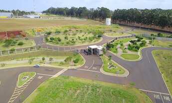 Imagem 3: Lote/Terreno para venda possui 275 metros quadrados em Cra - Cravinhos - SP