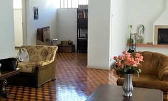 Imagem 4: EXCELENTE CASA TÉRREA À VENDA! IDEAL PARA CLÍNICAS, CONSULTÓRIOS, ESCOLAS, ETC