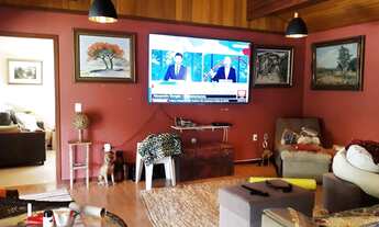 Imagem 3: Casa de condomínio para venda possui 240 metros quadrados com 4 quartos