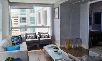 Imagem 2: Apartamento para venda possui 251 metros quadrados com 4 quartos