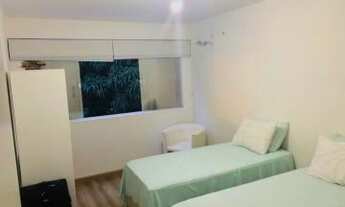 Imagem 3: Casa para venda tem 300 metros quadrados com 4 quartos em Stella Maris - Salvador - BA