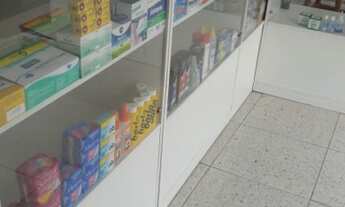 Imagem: Vende-se uma Drogaria Completa - Médicamentos/Equipamentos/Material