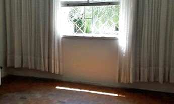 Imagem 7: EXCELENTE CASA TÉRREA À VENDA! IDEAL PARA CLÍNICAS, CONSULTÓRIOS, ESCOLAS, ETC