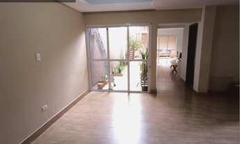 Imagem 2: Zona Sul sobrado próximo metrô Campo Limpo,com 2 dormitórios sendo 2 suítes,2 salas,churra