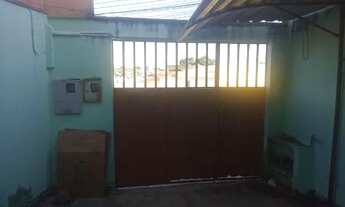 Imagem 3: Casa de 2q e garagem coberta no Jardim Dos Comerciários