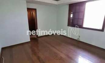 Imagem 3: Casa para aluguel possui 220 metros quadrados com 4 quartos em Esplanada - Belo Horizonte