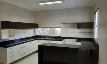 Imagem: Casa com 4 quartos à venda, 381 m² por