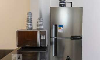 Imagem 3: Vendo Apartamento de 1 Quarto I Reformado I Excelente Localização