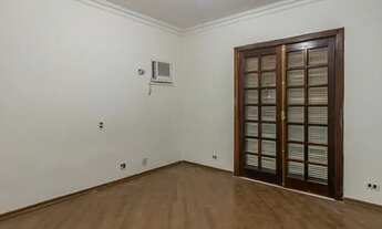 Imagem 6: Sobrado para aluguel e venda possui 600m²