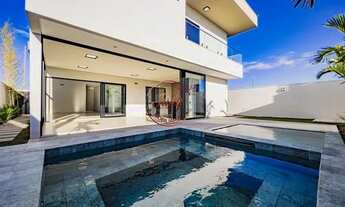 Imagem: Sobrado Maravilhoso no Condomínio Jardins