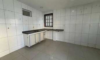 Imagem 5: Casa Duplex com 3 quartos, sendo 1 suites, com quintal, no Turu, Green Park, R$ 750.000,00