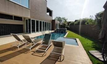 Imagem 6: Sobrado para alugar em Campinas, Loteamento Mont Blanc Residence, com 4 suítes, com 520 m²