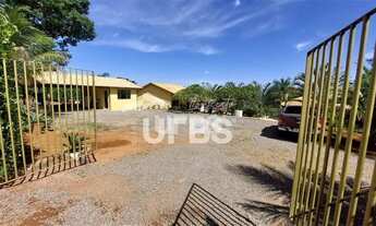 Imagem 2: Miraflores - Chácara 3 quartos