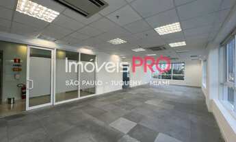 Imagem 3: Conjunto em Moema Pássaros com 133m² em condomínio com perfil corporativo