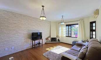 Imagem 4: Ótima residência com 3 dormitórios, sendo 1 suíte, lareira e piscina