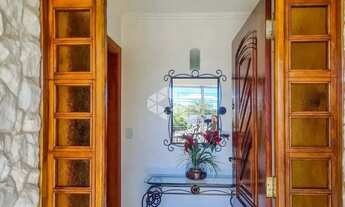 Imagem 4: Casa térrea com 4 dormitórios no bairro Teresópolis em Porto Alegre