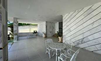 Imagem 2: Apartamento com 93m² bem arejado e com ótima localização, apenas a 150 metros da praia de