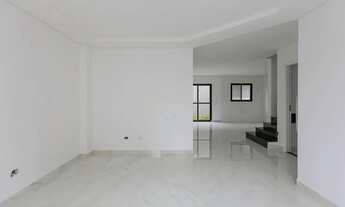 Imagem 4: Sobrado a venda no Boneca do Iguaçu