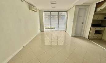 Imagem 2: Sala Comercial com 50m² para alugar no Ed. Atenas, no Centro de Blumenau?SC