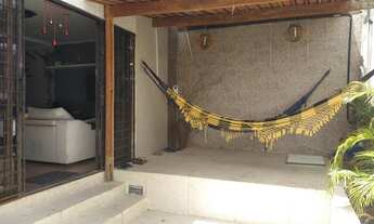 Imagem 4: Casa com piscina