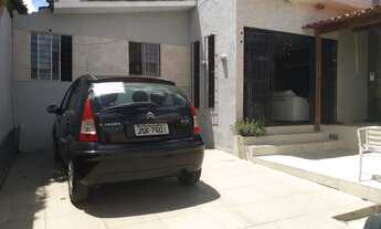 Imagem 3: Casa com piscina