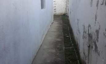 Imagem 4: Casa no Santos Dumont 2 quartos c/ suíte