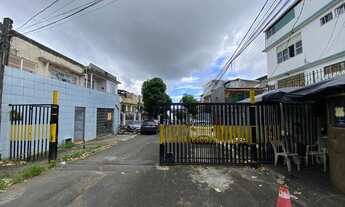 Imagem 2: Casa para Venda em Salvador, IAPI, 5 dormitórios, 3 banheiros, 4 vagas