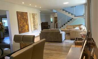 Imagem 4: Casa para venda com 307 m² com 5 quartos sendo 4 suítes em rua sem saída