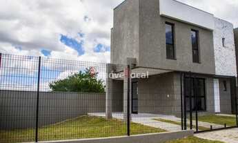 Imagem 2: Lindo sobrado com um amplo quintal, espaço para fazer o que quiser, à venda no bairro Abra