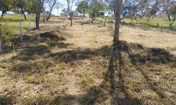 Imagem 5: Chácara a 45 km de Goiânia entre Bonfinópolis e Caldazinha com córrego casa energia