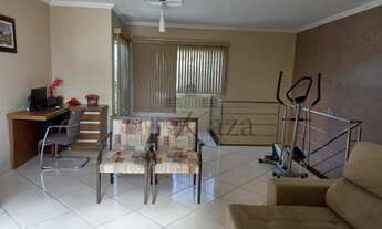 Imagem 3: Casa para aluguel e venda com 297 metros quadrados com 3 quartos