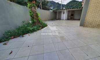 Imagem 2: Sobrado no Canto do Forte. 3 Dormitórios, Quintal, Confira na Imobiliária em Praia Grande