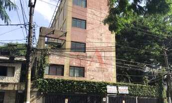 Imagem 2: Prédio próximo a estação do metro, em área de estacionamento fácil e com acesso rápido par