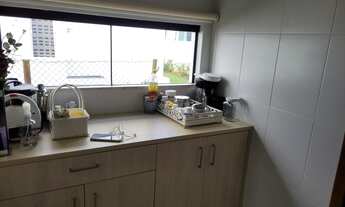 Imagem 6: Casa para locação em condomínio alto padrão 4/4 sendo 3 suítes, closet, dependência comple