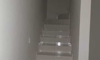 Imagem 4: Sobrado com preço de apartamento 235 mil