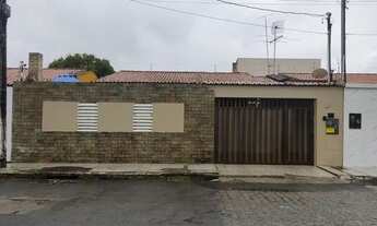 Imagem 2: Casa no aeroporto