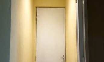 Imagem 6: Alaga-se uma pequena casa de 2 4