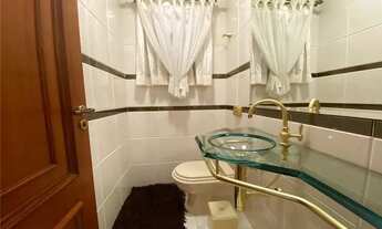 Imagem 6: Sobrado 260m², com 4 dormitórios, sendo 1 suíte, 5 banheiros e 3 vagas de garagem