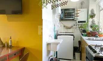 Imagem 15: Apartamento semimobiliado de 83m², 3 dormitórios, reformado com vista para o Guaíba, na Ci