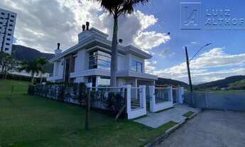 Imagem 2: Casa mobiliada com 4 dormitórios à venda, Pedra Branca - Palhoça/SC