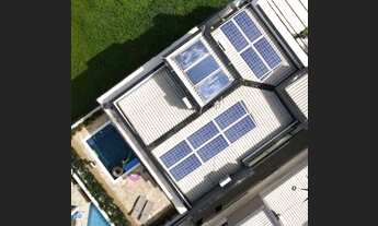 Imagem 7: Sobrado a venda no condomínio Veredas, 3 suítes, quintal com piscina e espaço gourmet, 4 v